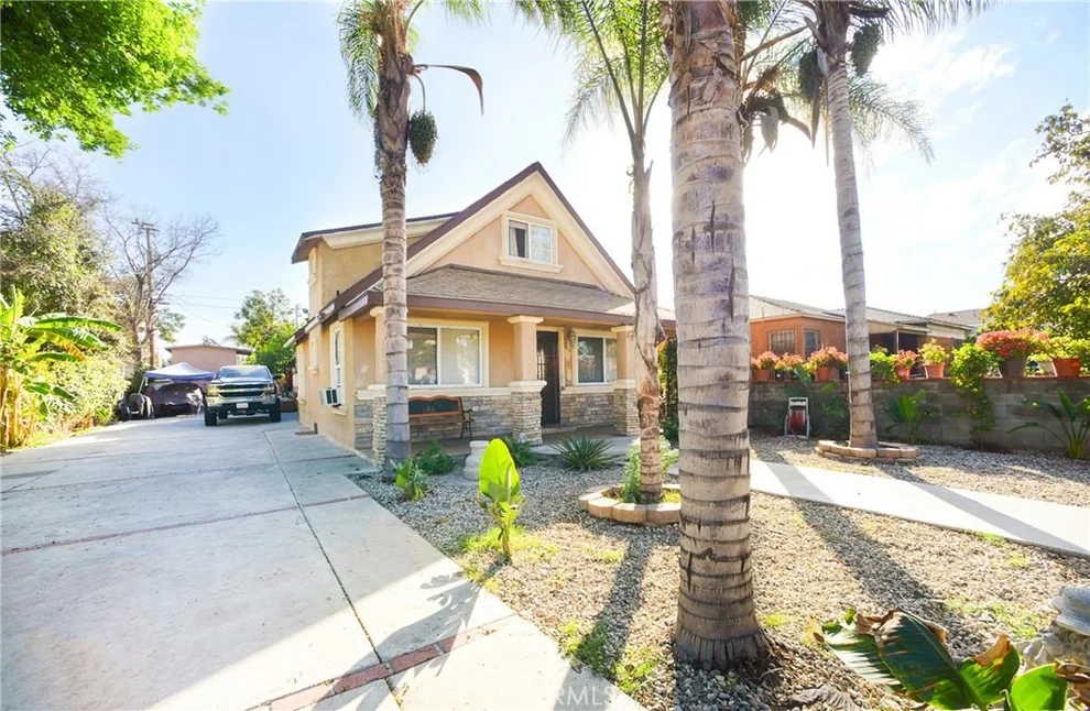 Unit for sale at 1912 E 70th Street, Los Angeles, CA 90001