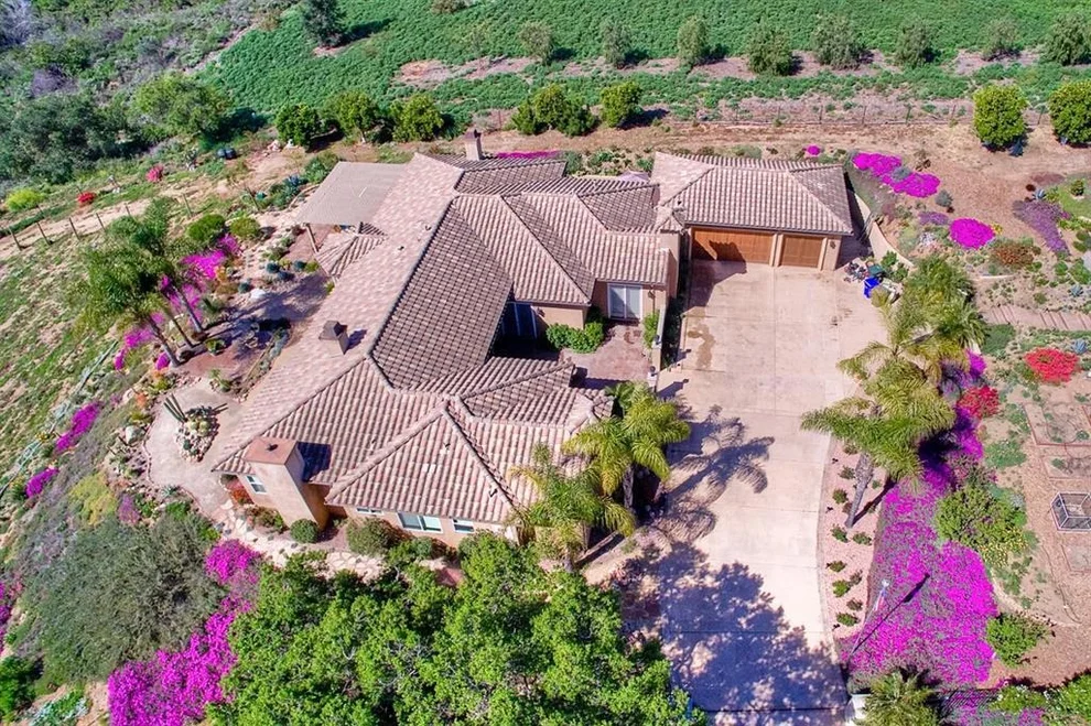 Unit for sale at 505 Puerta De Lomas, Fallbrook, CA 92028