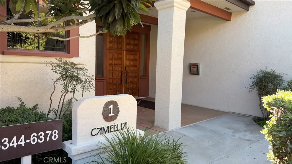 Unit for sale at 6358 Riviera Circle, Long Beach, CA 90815