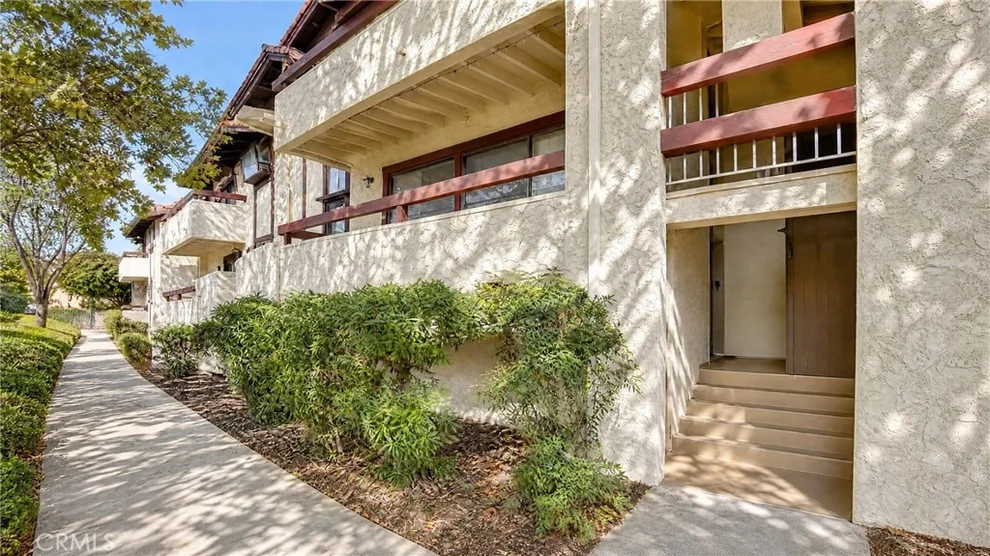 Unit for sale at 27979 Sarabande Lane, Canyon Country, CA 91387