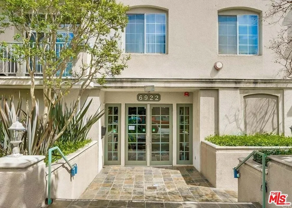 Unit for sale at 6922 Knowlton Place, Los Angeles, CA 90045