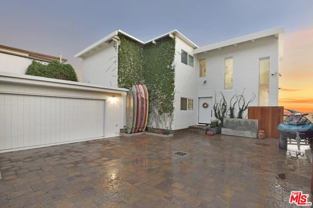 Unit for sale at 21906 PACIFIC COAST Highway, Malibu, CA 90265