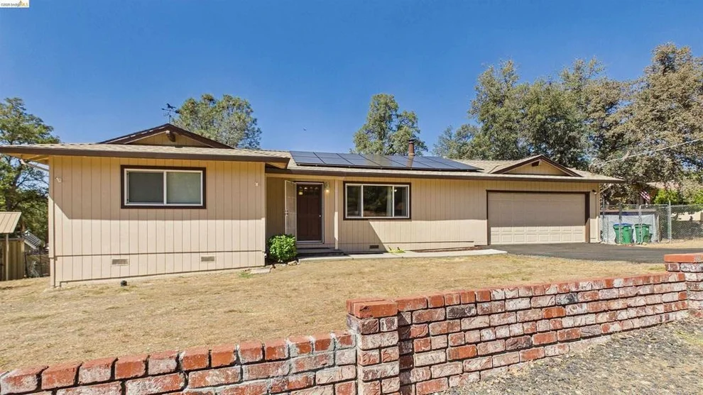 Unit for sale at 20568 Tanner Dr, Soulsbyville, CA 95372