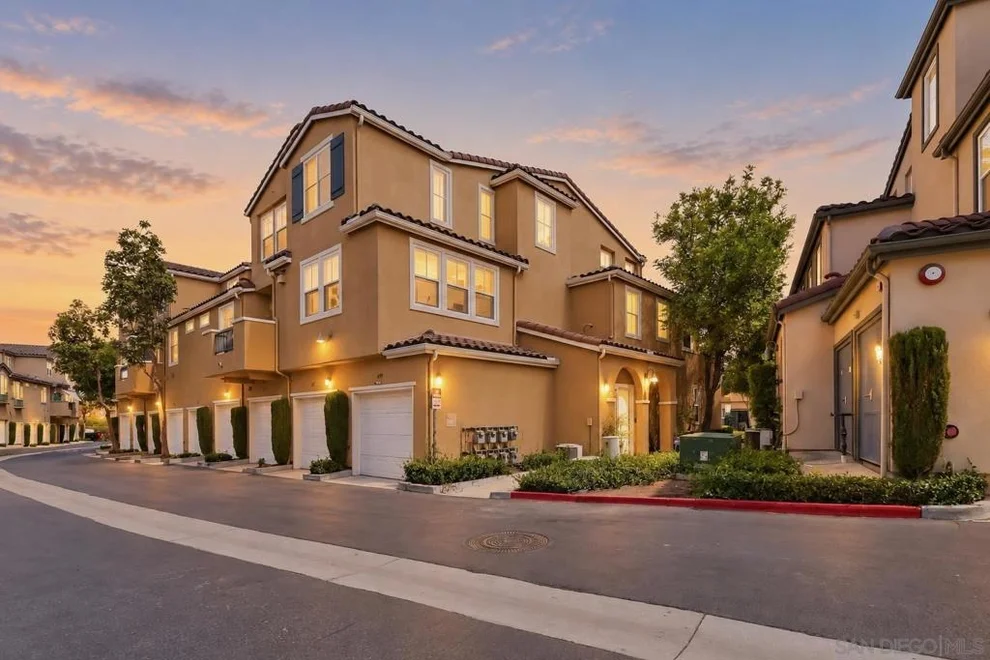 Unit for sale at 1479 Paseo Aurora, San Diego, CA 92154