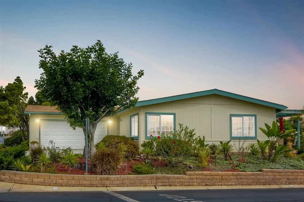 Unit for sale at 627 Via Del Mar, Vista, CA 92081