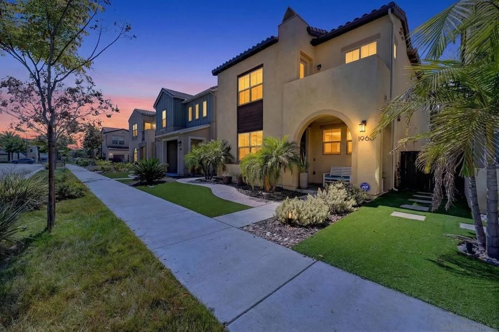 Unit for sale at 1966 Paseo Lugo, Chula Vista, CA 91913