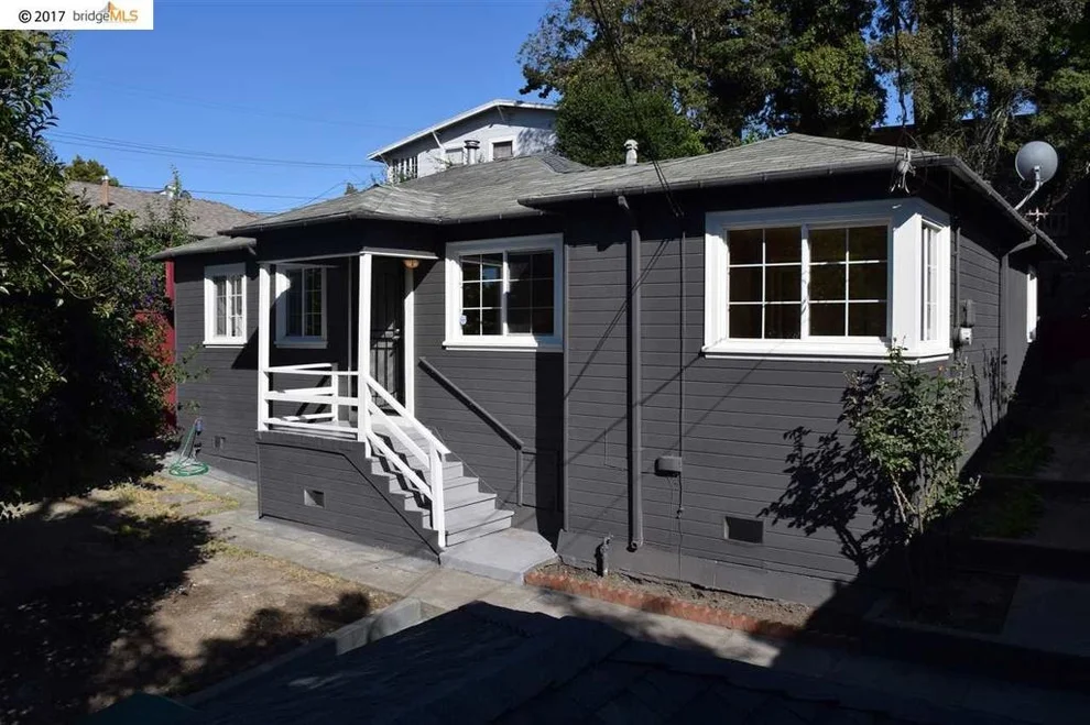 Unit for sale at 2162 35th Ave, Oakland, CA 94601