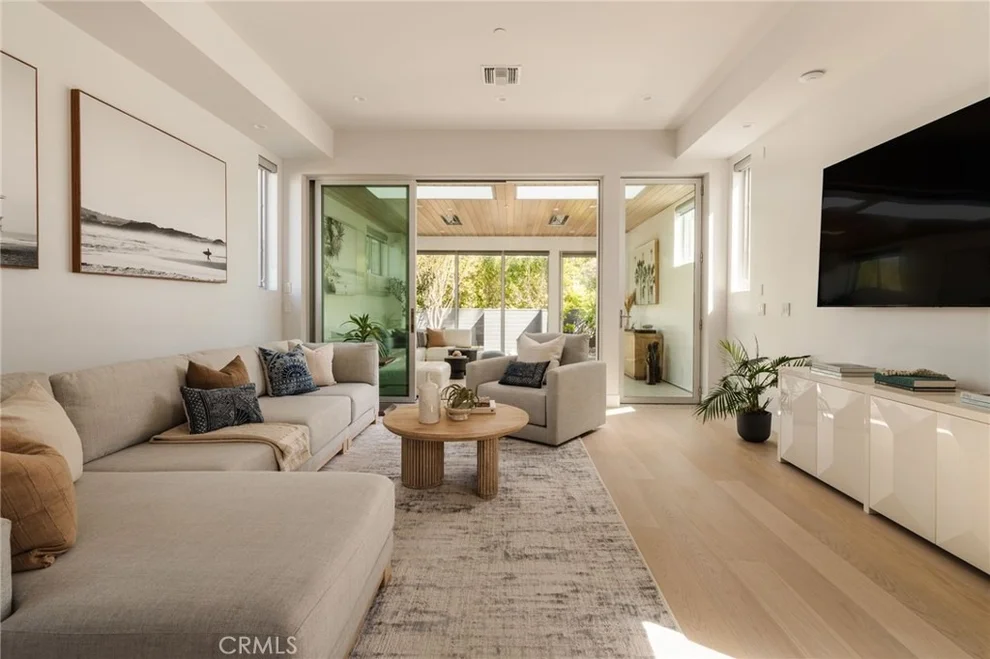 Unit for sale at 664 Rosecrans Avenue, Manhattan Beach, CA 90266