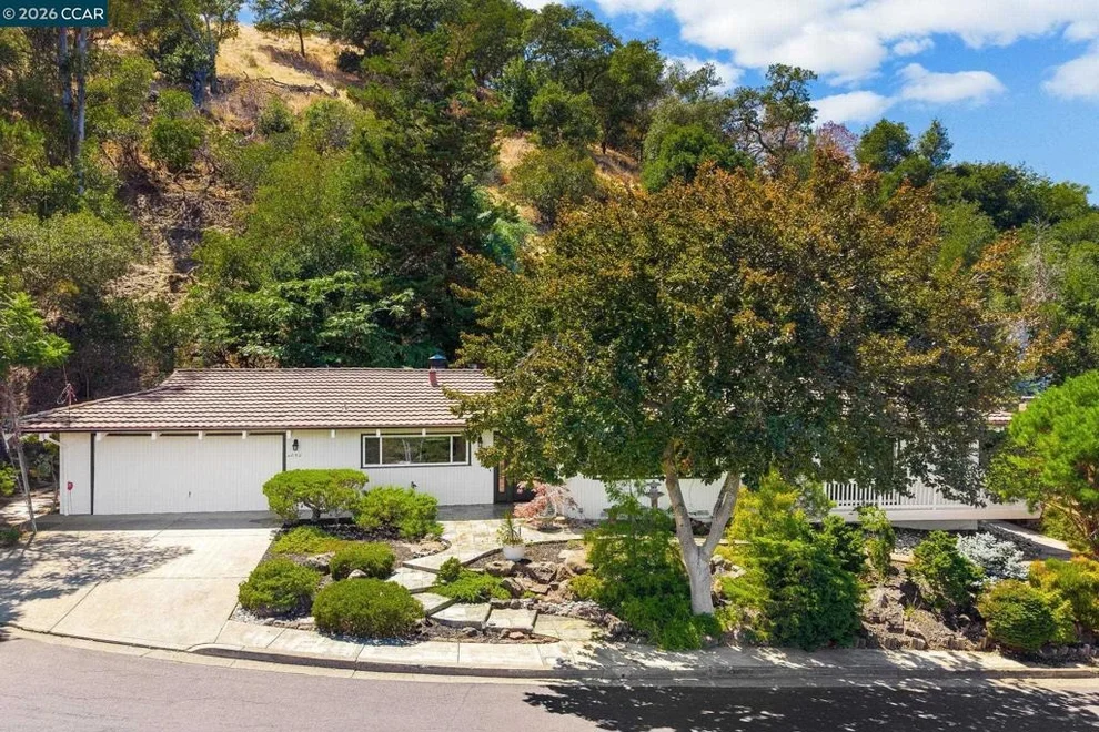 Unit for sale at 4050 Saint Marys St, Martinez, CA 94553
