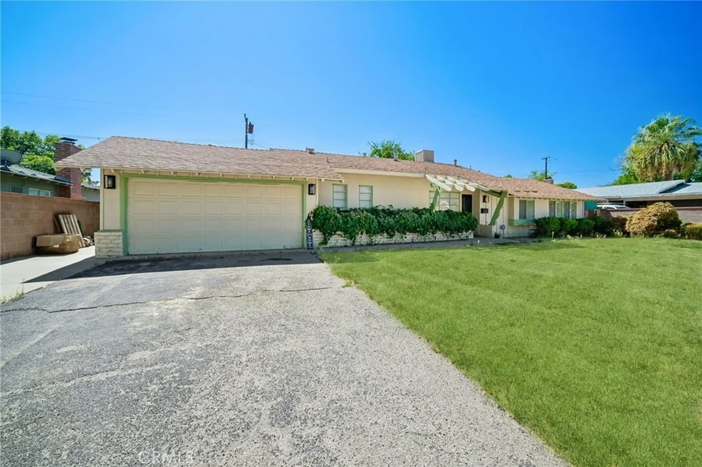 Unit for sale at 1112 E Avenue J4, Lancaster, CA 93535
