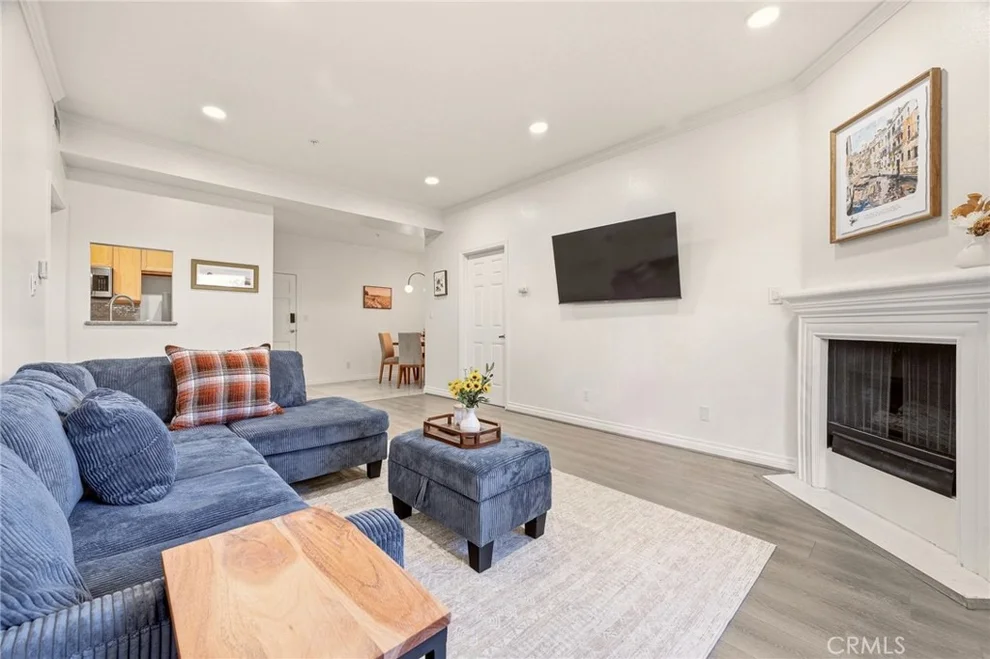 Unit for sale at 87 S Allen Avenue, Pasadena, CA 91106