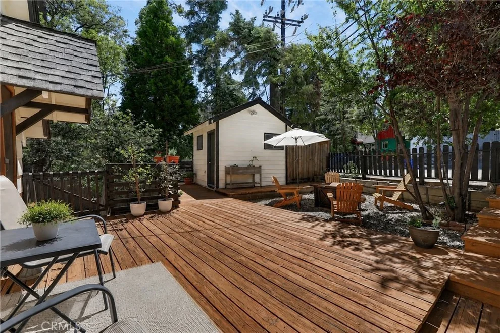 Unit for sale at 335 Oak, Lake Arrowhead, CA 92352