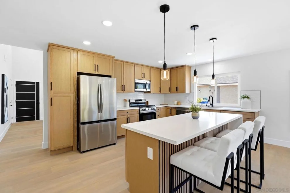 Unit for sale at 8523 Duncannon, San Diego, CA 92126