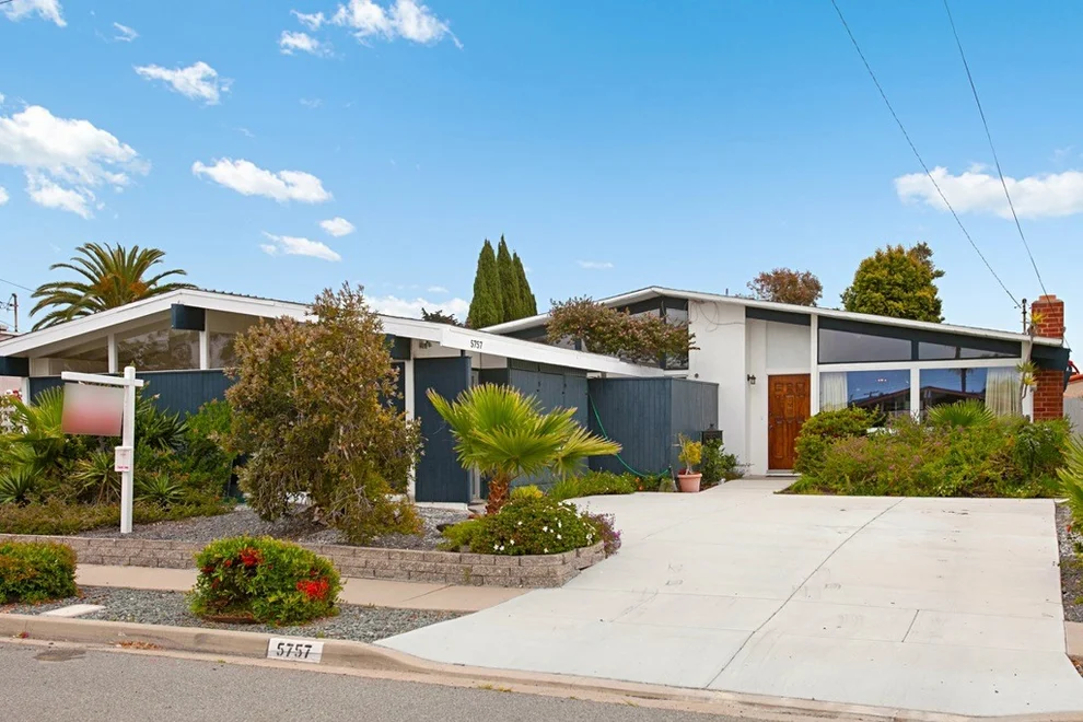 Unit for sale at 5757 Lord Cecil St, San Diego, CA 92122