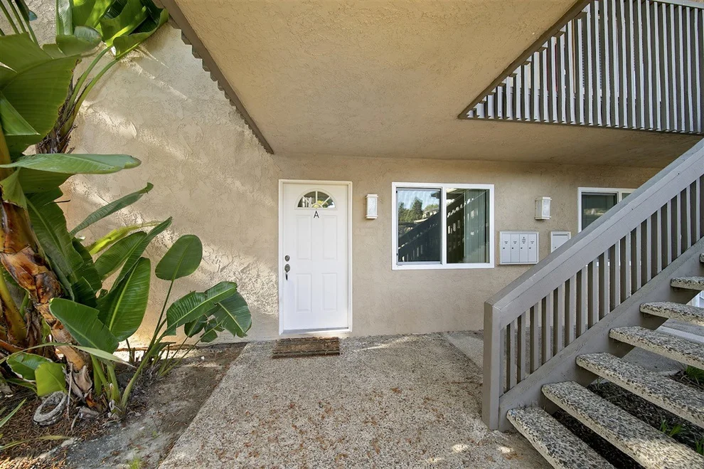 Unit for sale at 8620 Via Mallorca, La Jolla, CA 92037
