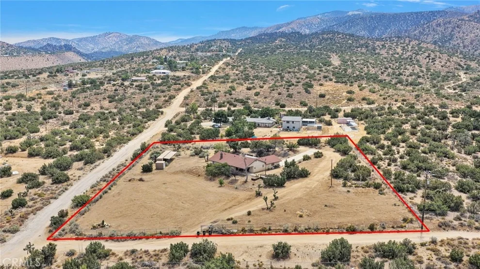 Unit for sale at 8970 Silver Rock, Pinon Hills, CA 92372