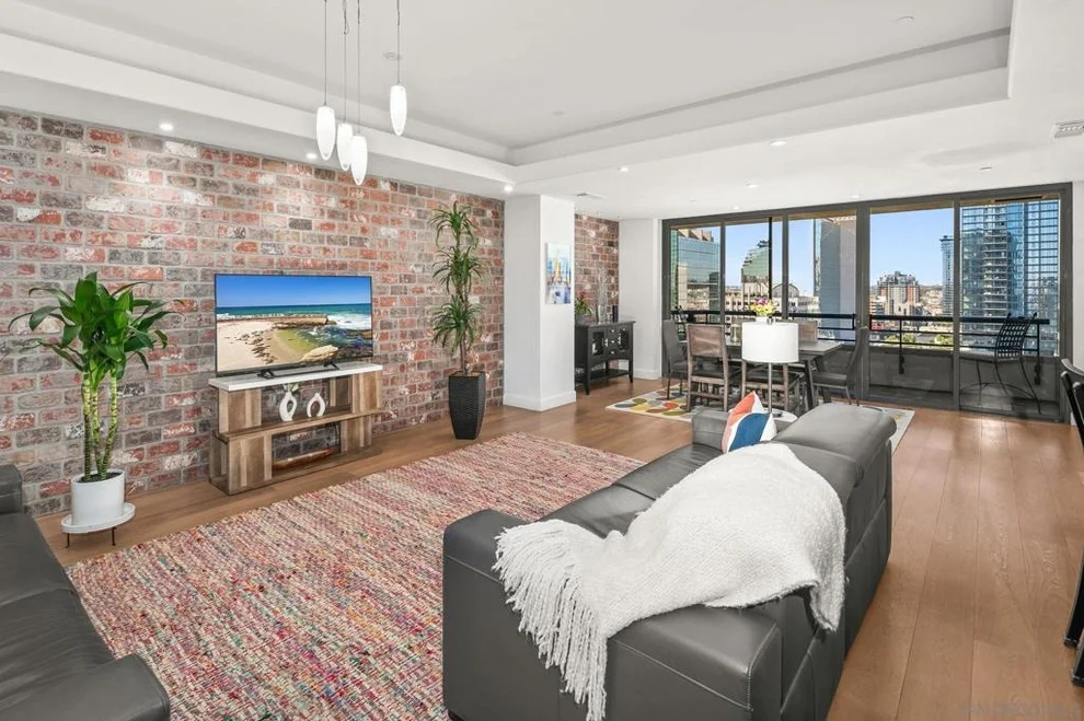 Unit for sale at 700 Front St, San Diego, CA 92101
