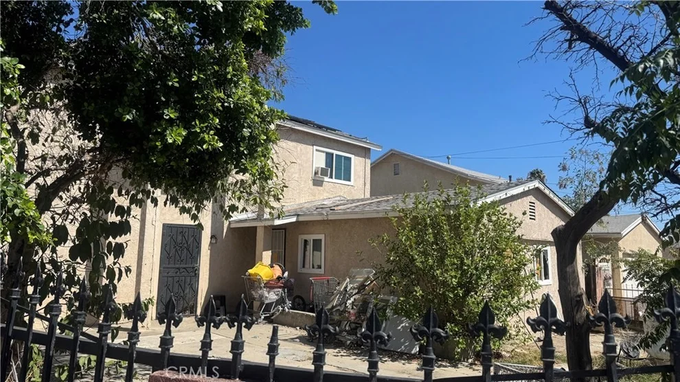 Unit for sale at 11024 Omelveny, San Fernando, CA 91340