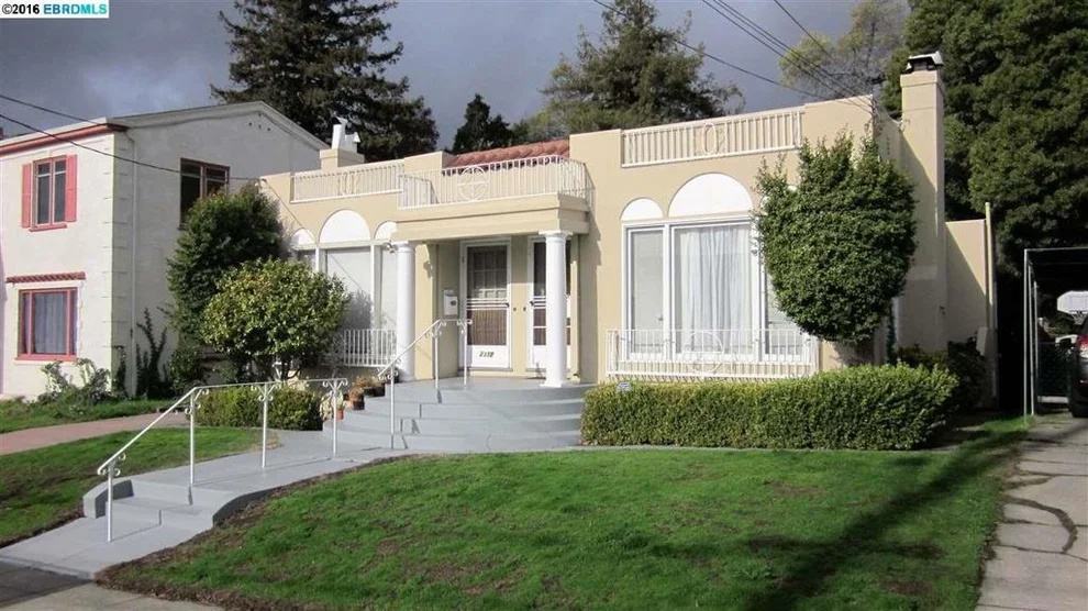 Unit for sale at 2317 7th Ave, Oakland, CA 94606-2021