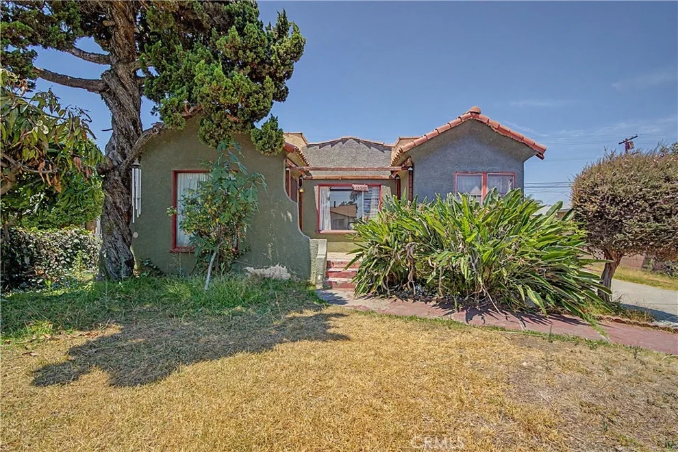 Unit for sale at 10313 Virginia, South Gate, CA 90280