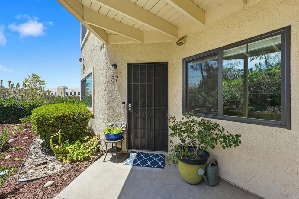 Unit for sale at 3475 Paseo De Brisas, Oceanside, CA 92056