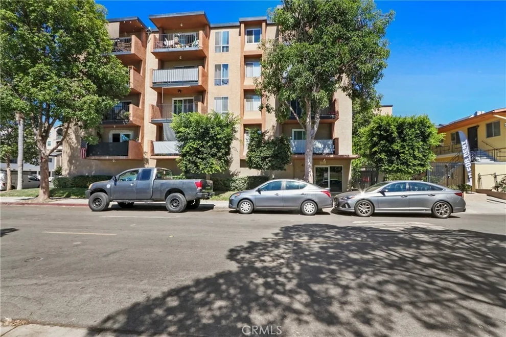 Unit for sale at 460 Golden, Long Beach, CA 90802