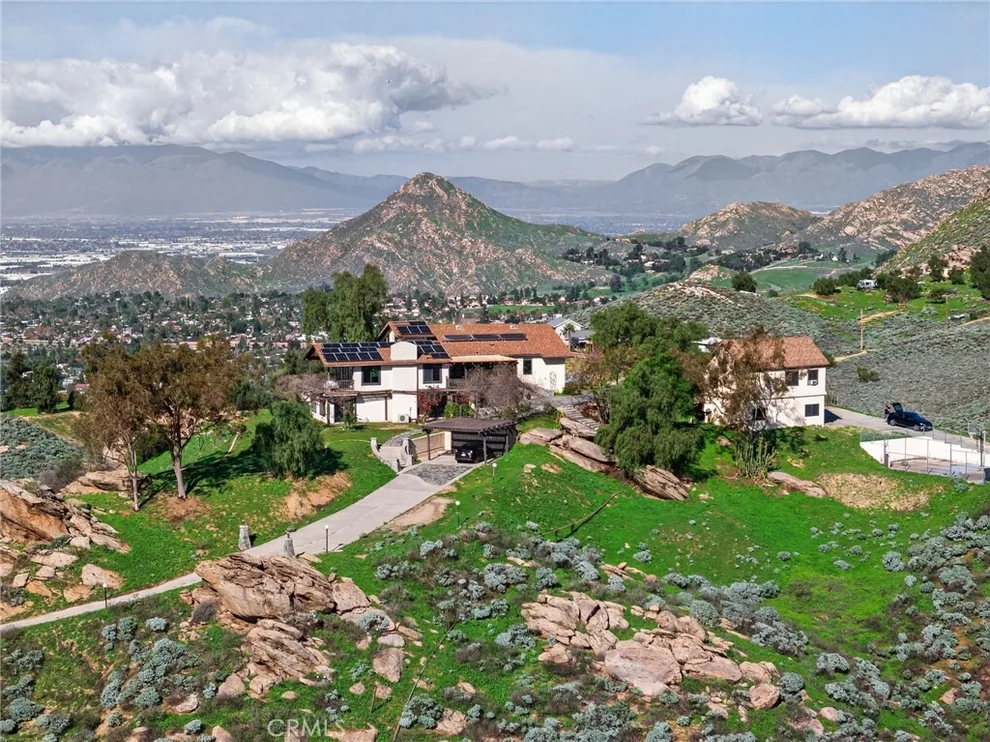 Unit for sale at 20682 Hill Top Drive, Riverside, CA 92507