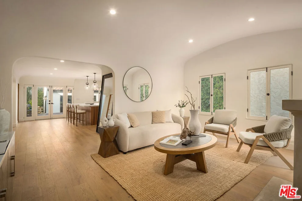 Unit for sale at 8817 Ashcroft Avenue, West Hollywood, CA 90048