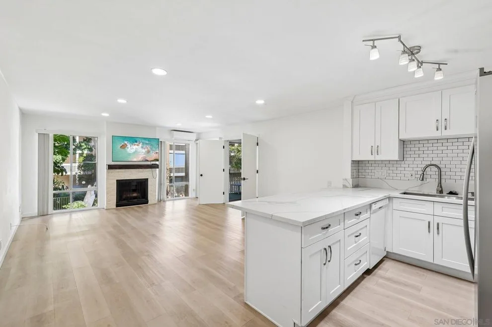 Unit for sale at 4600 Lamont St, San Diego, CA 92109