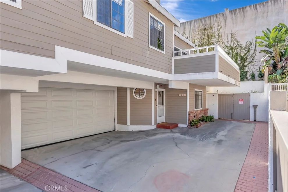 Unit for sale at 1924 Mathews Avenue, Redondo Beach, CA 90278