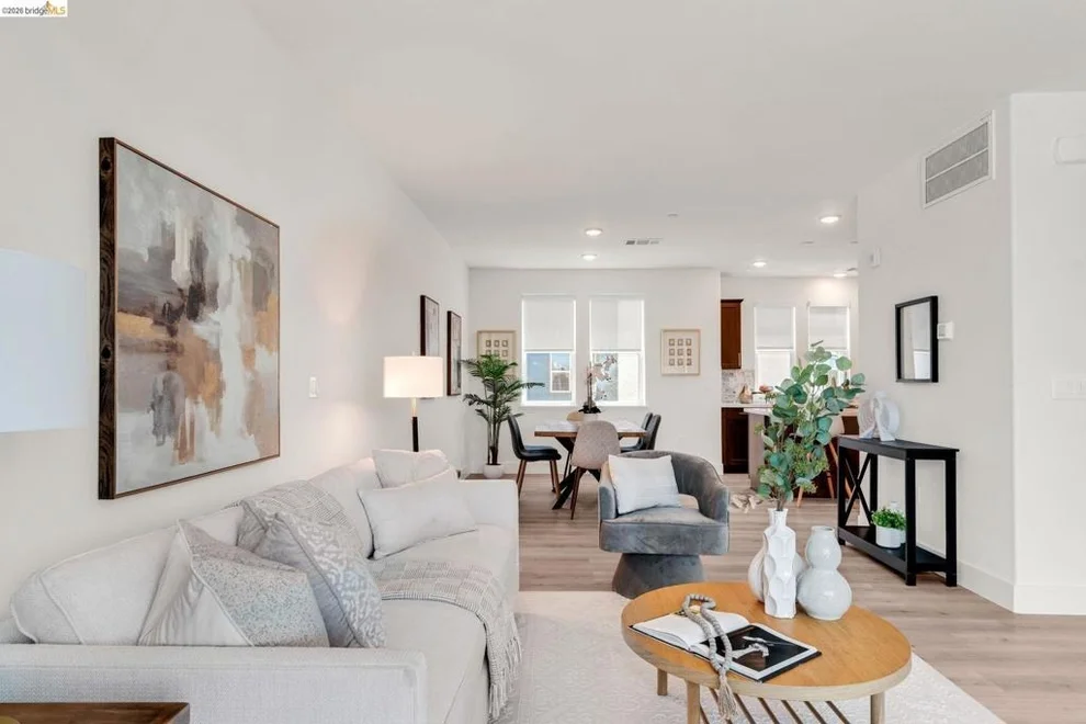Unit for sale at 820 E Duane Ave, Sunnyvale, CA 94085