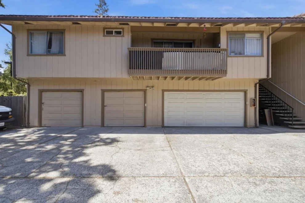 Unit for sale at 177 Poplar Avenue, Redwood City, CA 94061