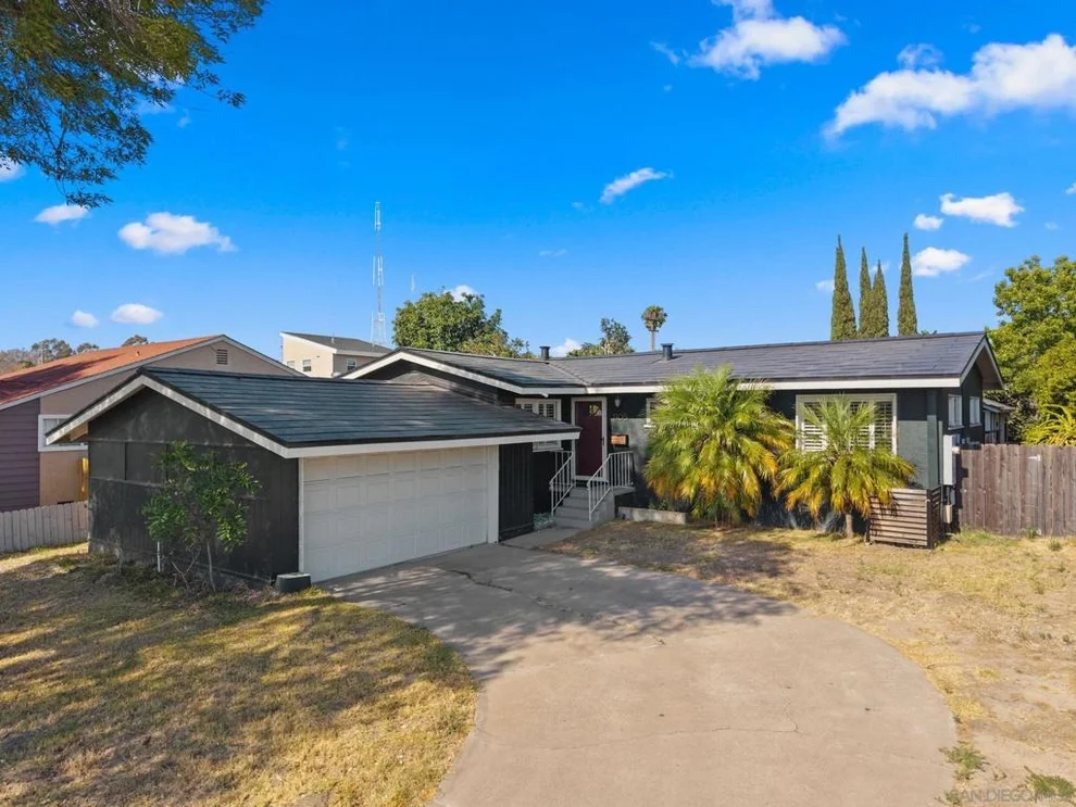 Unit for sale at 1105 Kelton, San Diego, CA 92114