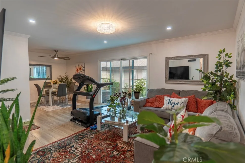 Unit for sale at 7554 Corbin, Reseda, CA 91335