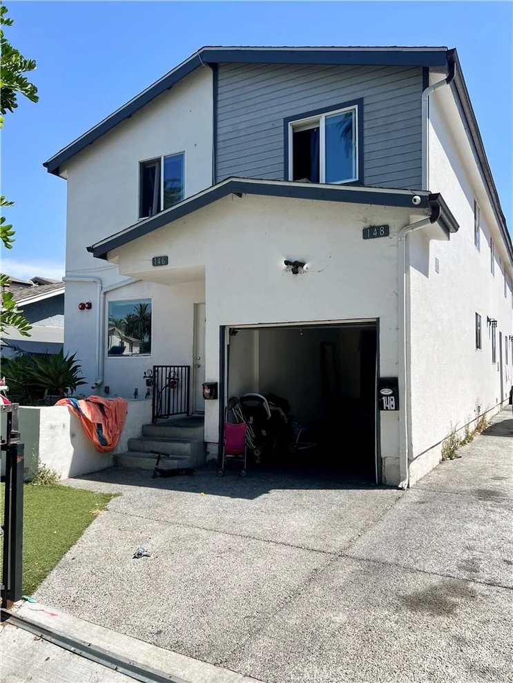 Unit for sale at 146 E 94th Street, Los Angeles, CA 90003
