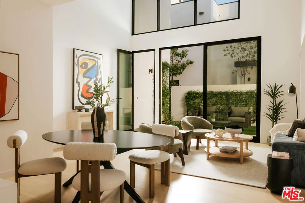 Unit for sale at 2919 Waverly Drive, Los Angeles, CA 90039