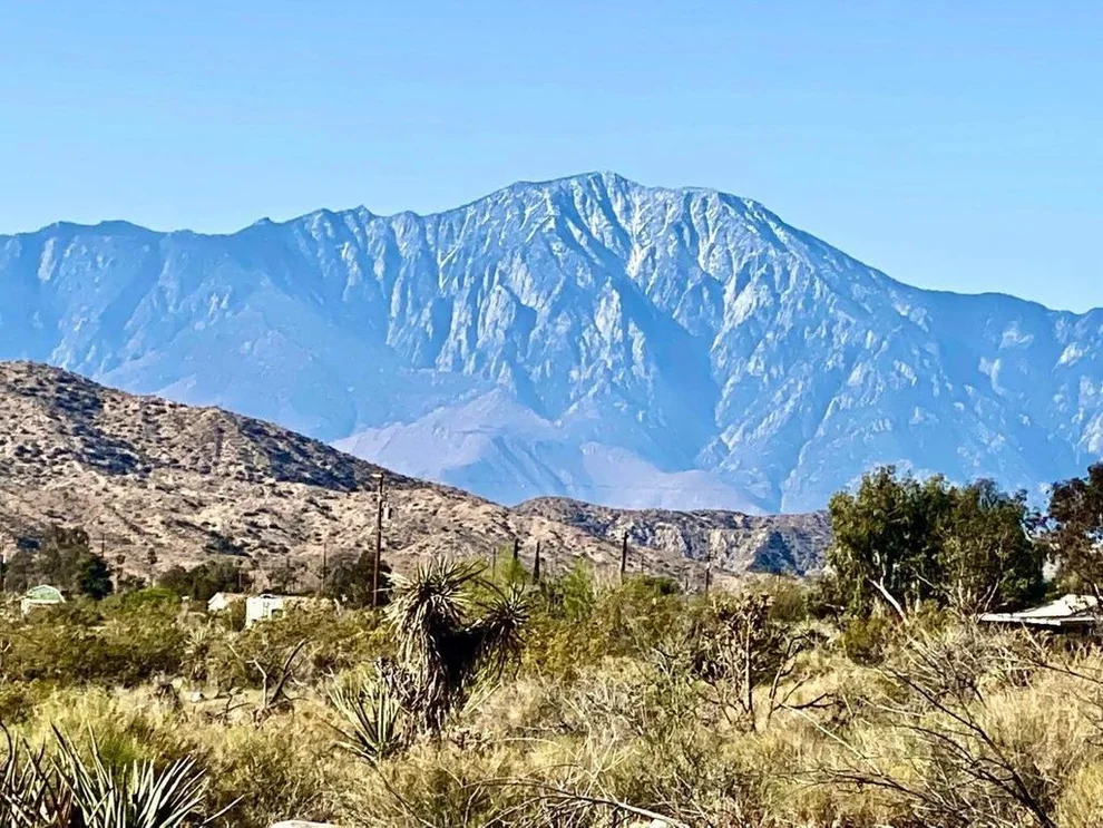 Unit for sale at 135 Bardell Road, Morongo Valley, CA 92256