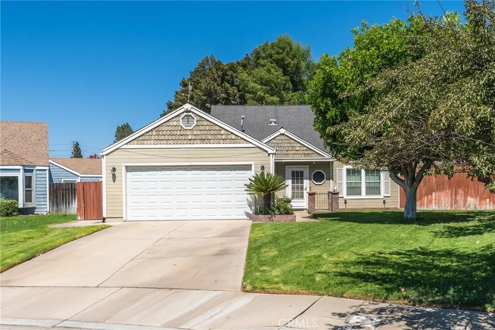 Unit for sale at 940 Torrey Pine, Colton, CA 92324