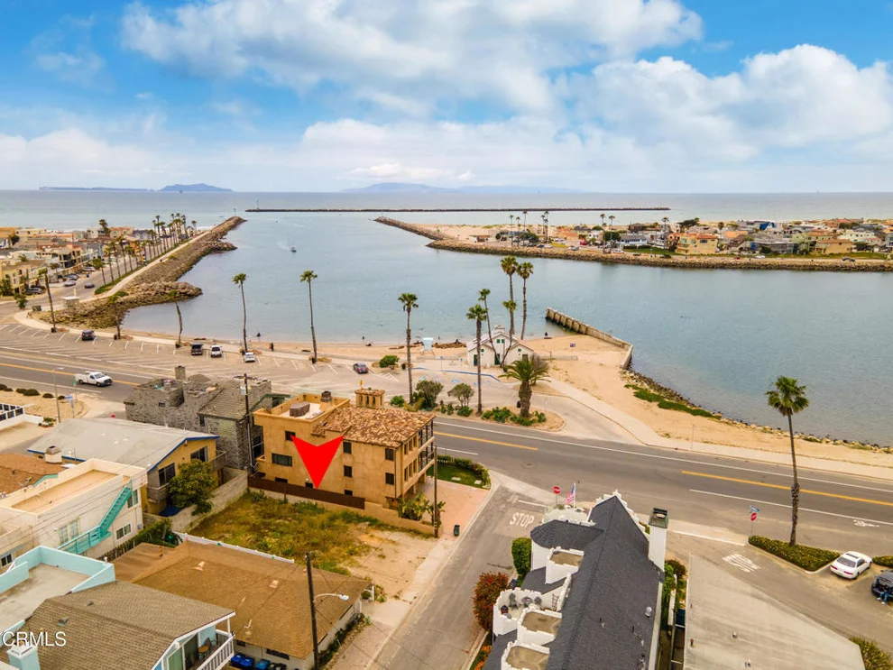 Unit for sale at 274 Sunset Drive, Oxnard, CA 93035