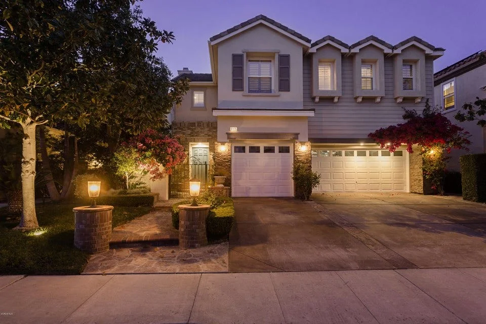 Unit for sale at 6035 Mandeville Place, Oak Park, CA 91377