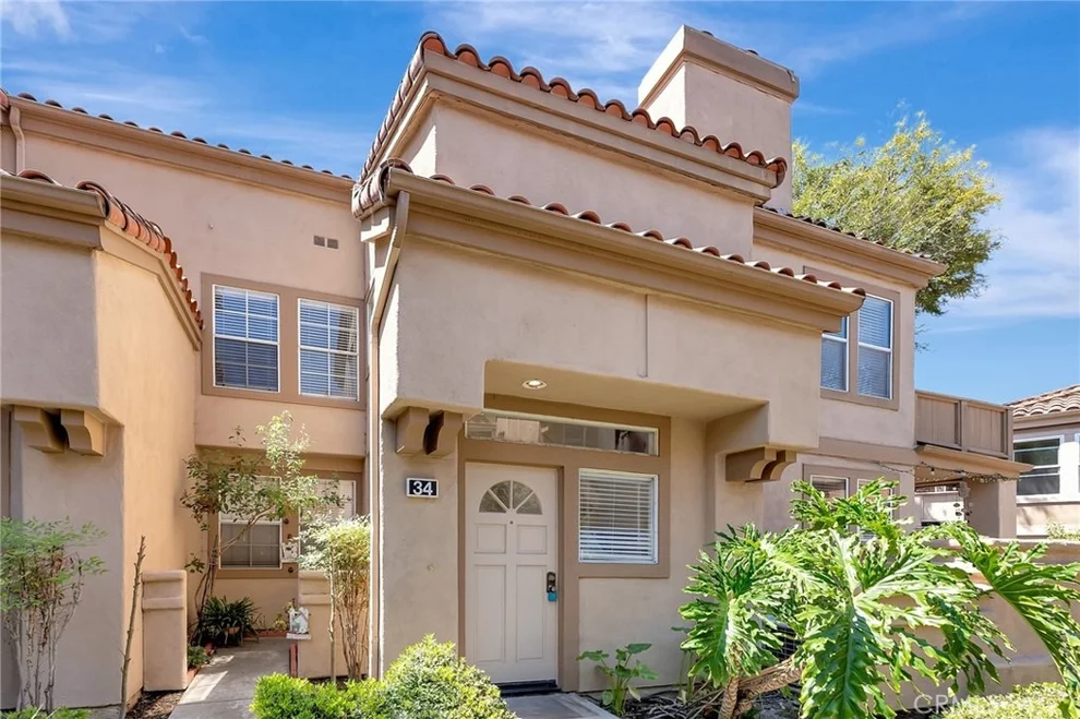 Unit for sale at 34 Magellan Aisle, Irvine, CA 92620