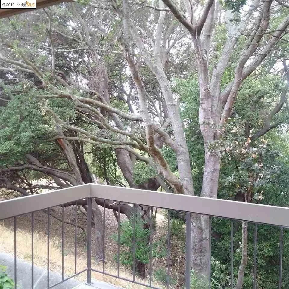 Unit for sale at 5312 Ridgeview Cir, El Sobrante, CA 94803