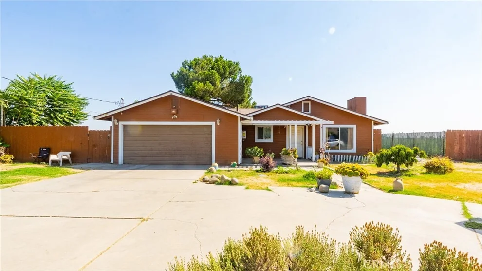 Unit for sale at 822 E Glenwood, Turlock, CA 95380