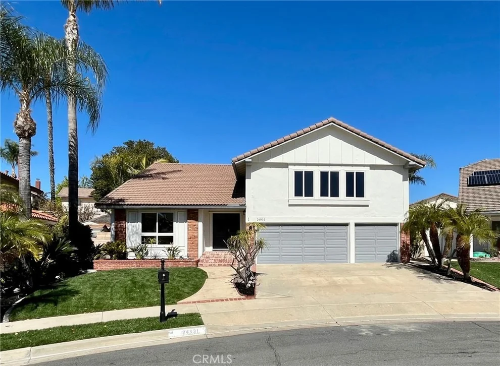 Unit for sale at 24931 Avenida Libre, Lake Forest, CA 92630