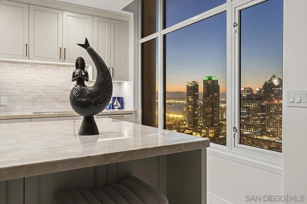 Unit for sale at 550 Front Street, San Diego, CA 92101