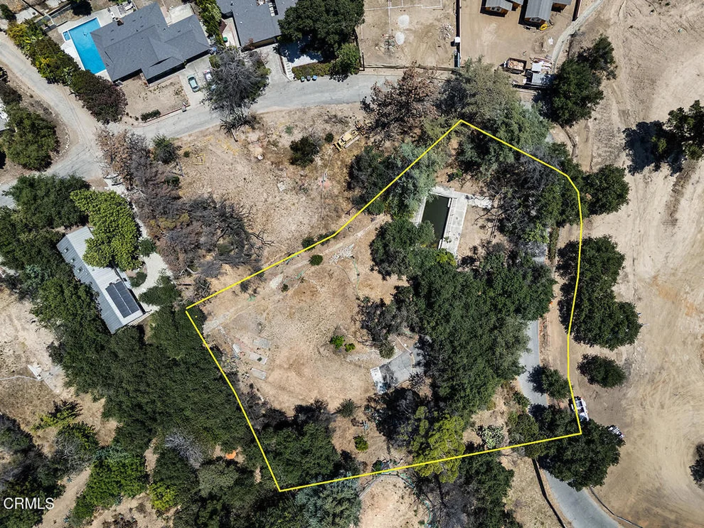 Unit for sale at 3705 Alzada Rd, Altadena, CA 91001