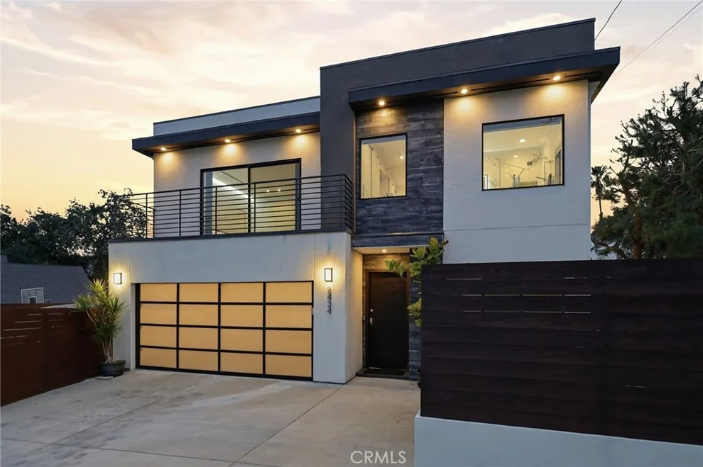 Unit for sale at 2434 Prospect, Montrose, CA 91020