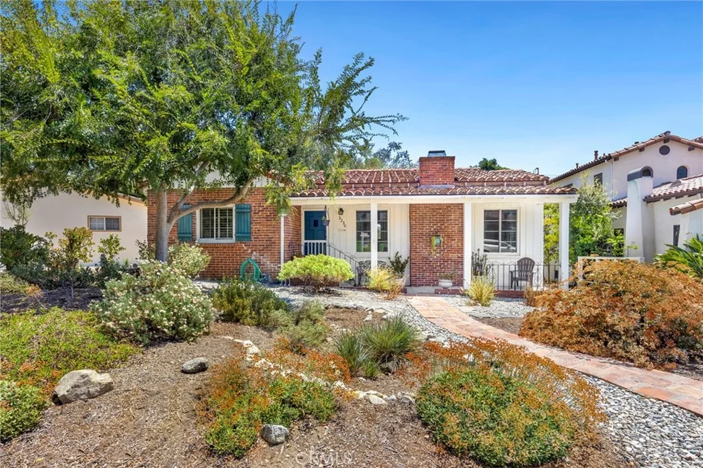 Unit for sale at 3230 Castera Avenue, Glendale, CA 91208