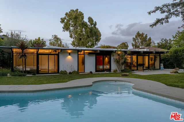 Unit for sale at 3337 Scadlock Lane, Sherman Oaks, CA 91403