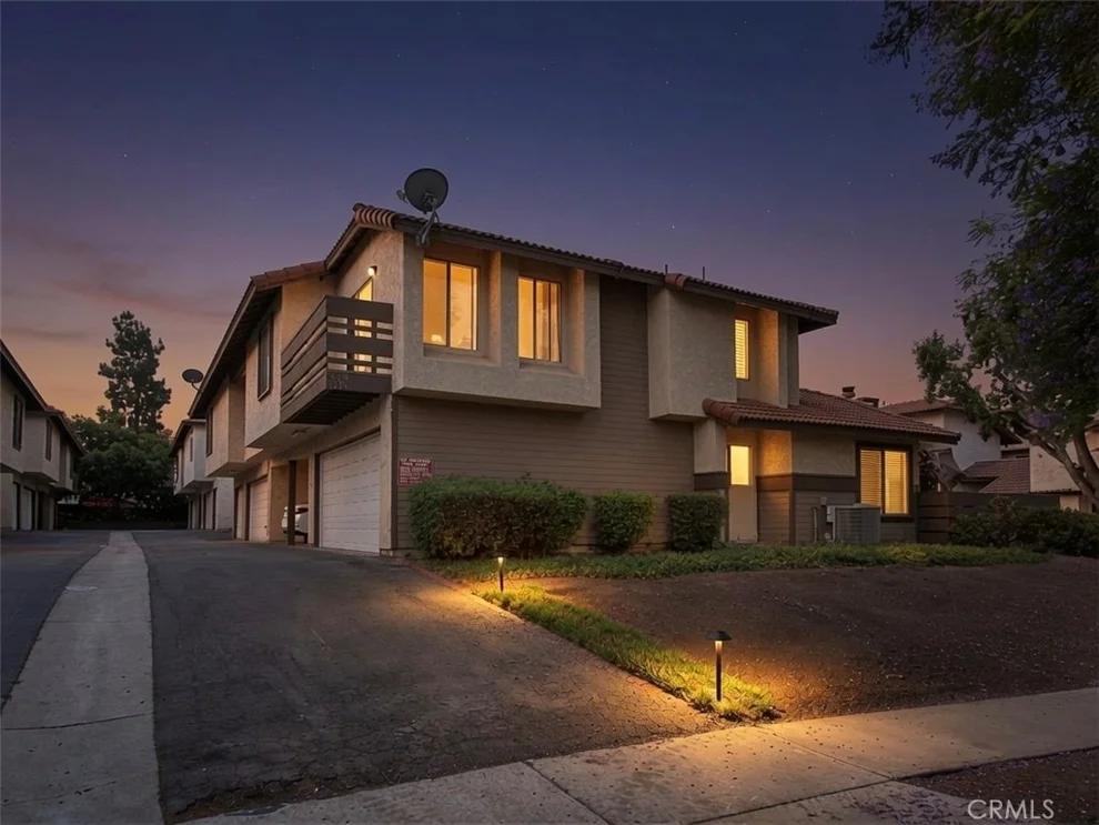 Unit for sale at 1324 Brentwood, Corona, CA 92882
